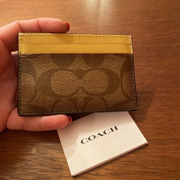 💯 Authentic Coach Lemon Wallet Id/credit Card Holder - Picture 4 of 7